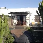 Летний дом El Caserio De Gueime Con Piscina Climatizada *