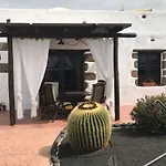 El Caserio De Gueime Con Piscina Climatizada Летний дом