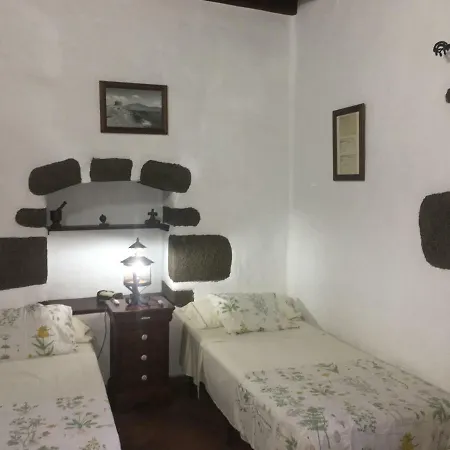 El Caserio De Gueime Con Piscina Climatizada Летний дом