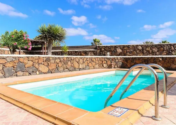 El Caserio De Gueime Con Piscina Climatizada Летний дом *