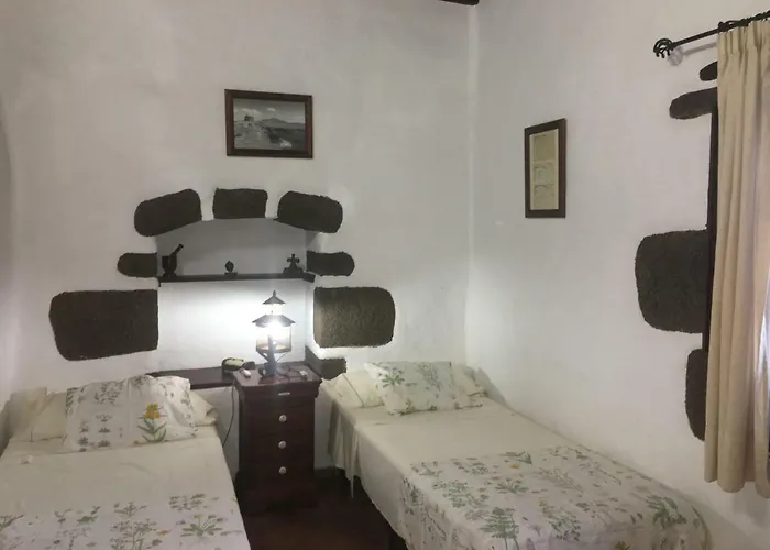 El Caserio De Gueime Con Piscina Climatizada Lantställe