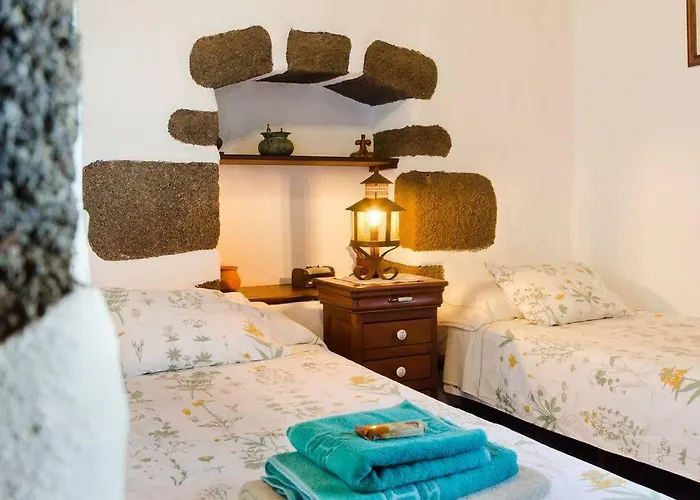 El Caserio De Gueime Con Piscina Climatizada Lantställe