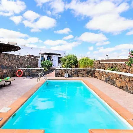 El Caserio De Gueime Con Piscina Climatizada Εξοχικό σπίτι Güime